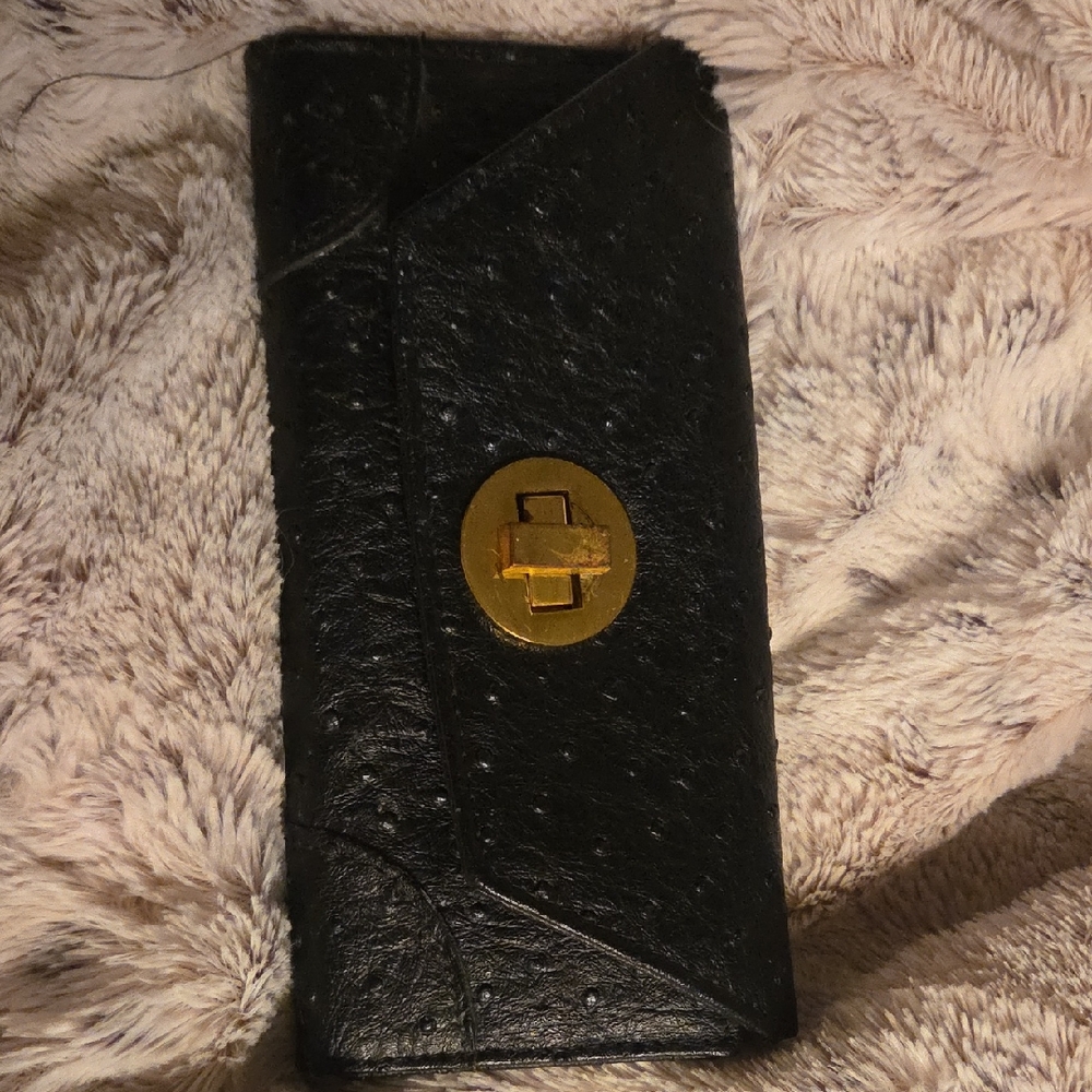 Elegant Black Wallet with Gold Accent